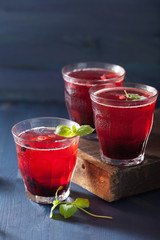 refreshing blueberry drink with lime and mint
