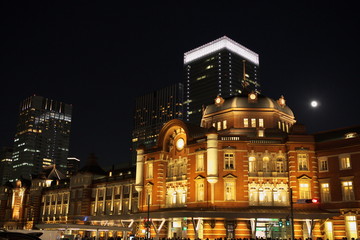 Fototapeta na wymiar 東京駅イルミネーション
