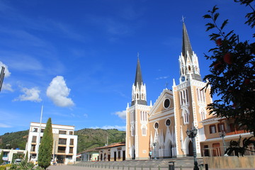 Fototapeta na wymiar Parque de la Independencia. Abejorral, Antioquia, Colombia.