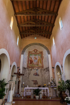 Teano CE, chiesa di San Paride ad Fontem