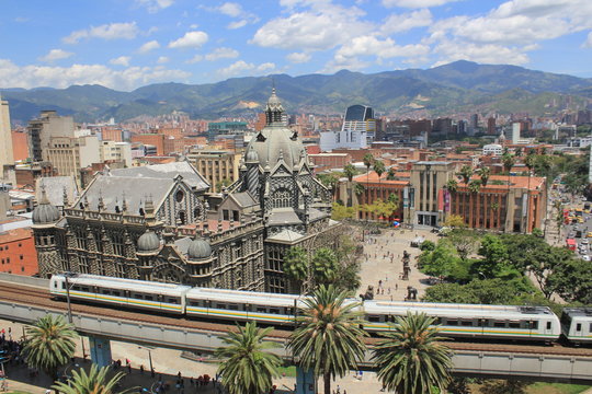 Panor&aacute;mica, sector centro de la ciudad. Medell&iacute;n, Antioquia, Colombia.