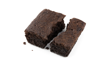 slice chocolate cake