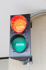 traffic light regulating entrance to the Parking lot.prohibition movement