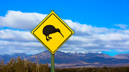Kiwi-Schild im Tongariro National Park in Neuseeland (New Zealand)