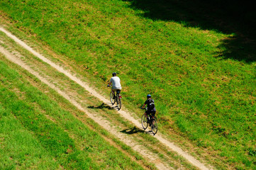 Radfahrer am Elberadweg, Landkreis Sächsische Schweiz-Osterzgebirge, Sachsen, Deutschland