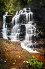 Fototapeta na wymiar Cascading Sylvia Falls waterfall in the Blue Mountains
