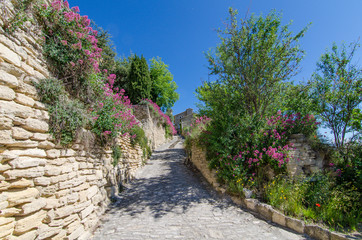 Gordes