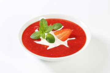 Cold strawberry soup