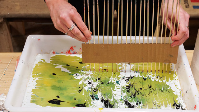 Combing a pattern