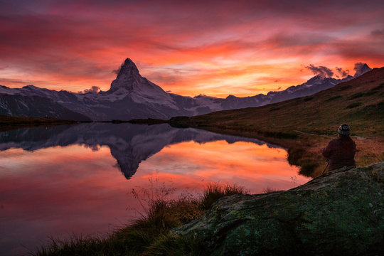 Sonnenuntergang &uuml;ber dem Matterhorn, Zermatt, Schweiz