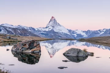 Crédence de cuisine en verre imprimé Cervin Sonnenaufgang über dem Matterhorn und Stellisee