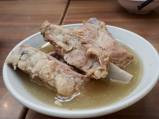 Baked pork bone soup (Bak kut teh)