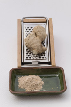 jengibre.
Condimento muy utilizado en gastronom&iacute;a como aderezo natural.

