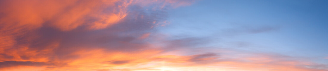Obraz premium Sunrise sky panorama with clouds