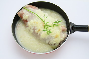 gratin d'endive au jambon dans pôélon 