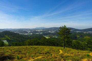 Naklejka premium hill overlook in vietnam