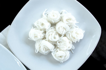 Knomjean on White Plate