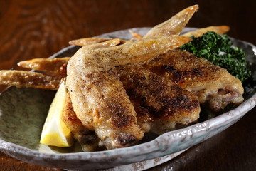 手羽先焼き　grilled chicken wing