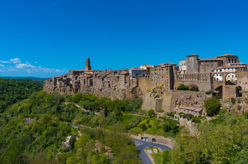 Fototapeta na wymiar Pitigliano (Italy) - The gorgeous medieval town in tuff, Tuscany region, known as 