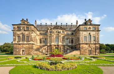 Fototapeta na wymiar Palais im Großer Garten, Dresden, Sachsen, Deutschland, Europa