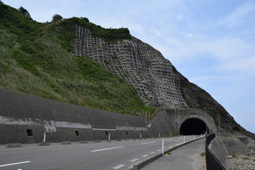 自動車道用トンネル
