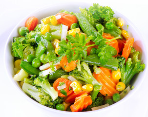 Mixed vegetables on a   white plate.