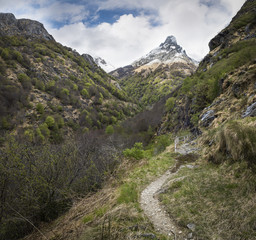 Fototapeta na wymiar Val Darengo Trail and Ledu Peak near Lake Como, Italy