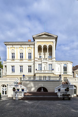 Fototapeta na wymiar villa in the old center of Bonn