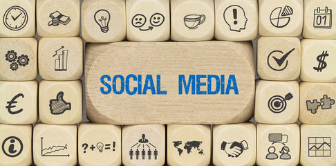 Social Media / Würfel mit Symbole