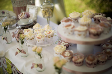 Cupcake table decoration