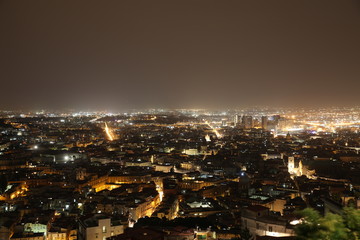 Fototapeta na wymiar Napoli di notte