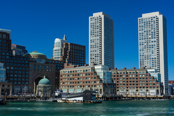 Fototapeta na wymiar View of downtown Boston from the docks.