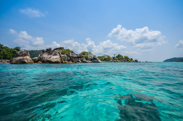 Fototapeta premium Beautiful sky and blue sea in Lipe Thailand - Landscape
