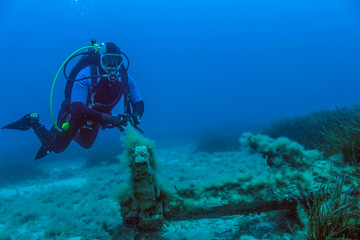 Diving the Roman Anchor