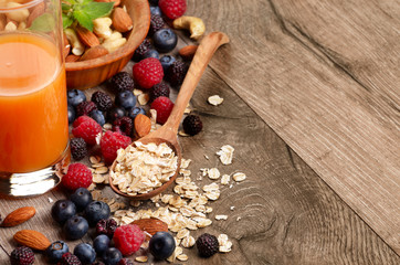 Oats nuts berries