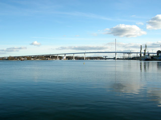 Fototapeta na wymiar Rügenbrücke Stralsund zur Insel Rügen