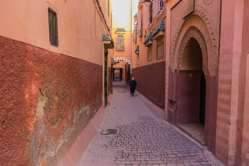 Fototapeta na wymiar MARRAKECH, MOROCCO - JAN 3, 2016: Colorful alley of Marrakech medina