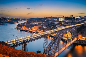Skyline of Porto, Portugal - obrazy, fototapety, plakaty