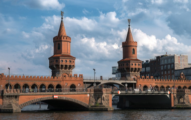 Naklejka premium Oberbaum Bridge Berlin