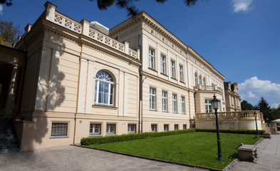 Fototapeta na wymiar Pałac klasycystyczny (1849), Pałac Nowy, niem. Neues Schloss, Ostromecko, Polska 