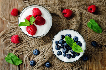 Raspberry and blueberry greek yogurt parfait