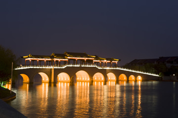 Fototapeta na wymiar Night landscape, LiGongDi bridge in Suzhou, Jiangsu province,China.