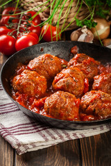 Pork meatballs with spicy tomato sauce