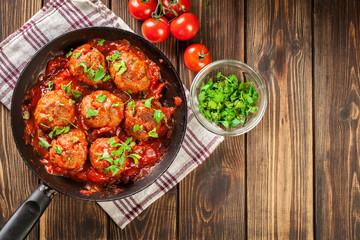 Pork meatballs with spicy tomato sauce