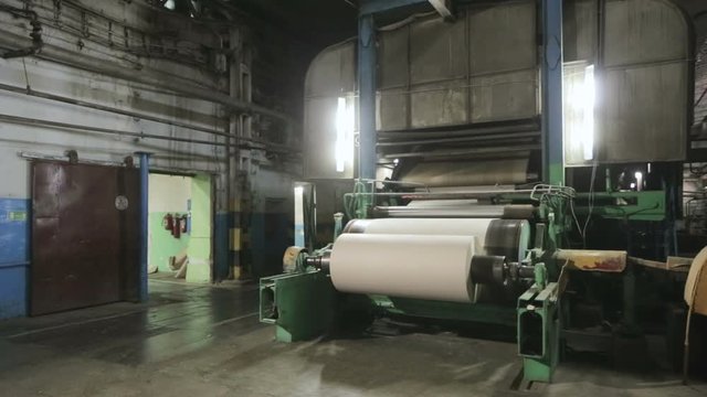 Paper production. Processing of secondary resources. Paper recycling. Large enterprise