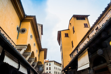 Le Corridor de Vasari sur le pont Vecchio à Florence