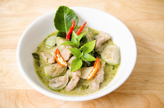 Thai food,Green curry with chicken