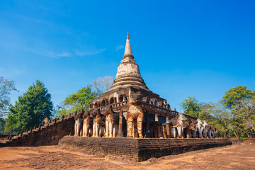 Fototapeta na wymiar Wat Chang Lom Temple at Si Satchanalai Historical Park, a UNESCO world heritage site in Sukhothai, Thailand