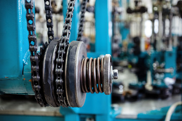 Chain drive, drive element of braiding machine.