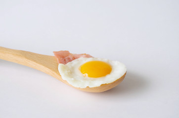 かわいい目玉焼き